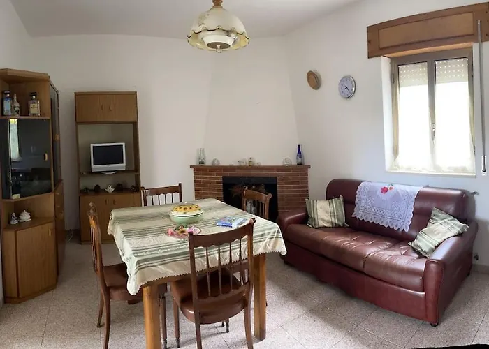 Wanderlust Per Chi Ama La Natura Laino Castello